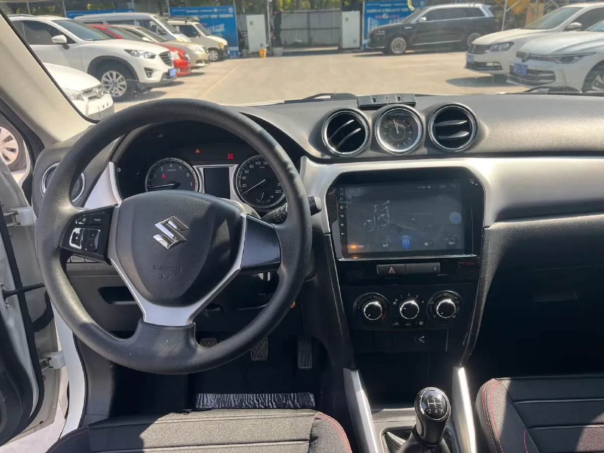 2016 Suzuki Vitara 1.6L 122HP L4 5MT,autocango,china used car exporter,china ev exporter,chinese used car exporter,chinese used ev exporter