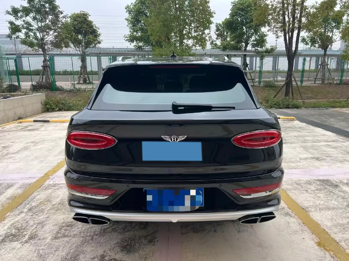 2023 Bentley Bentayga 4.0T 550HP V8 8AT,autocango,china used car exporter,china ev exporter,chinese used car exporter,chinese used ev exporter