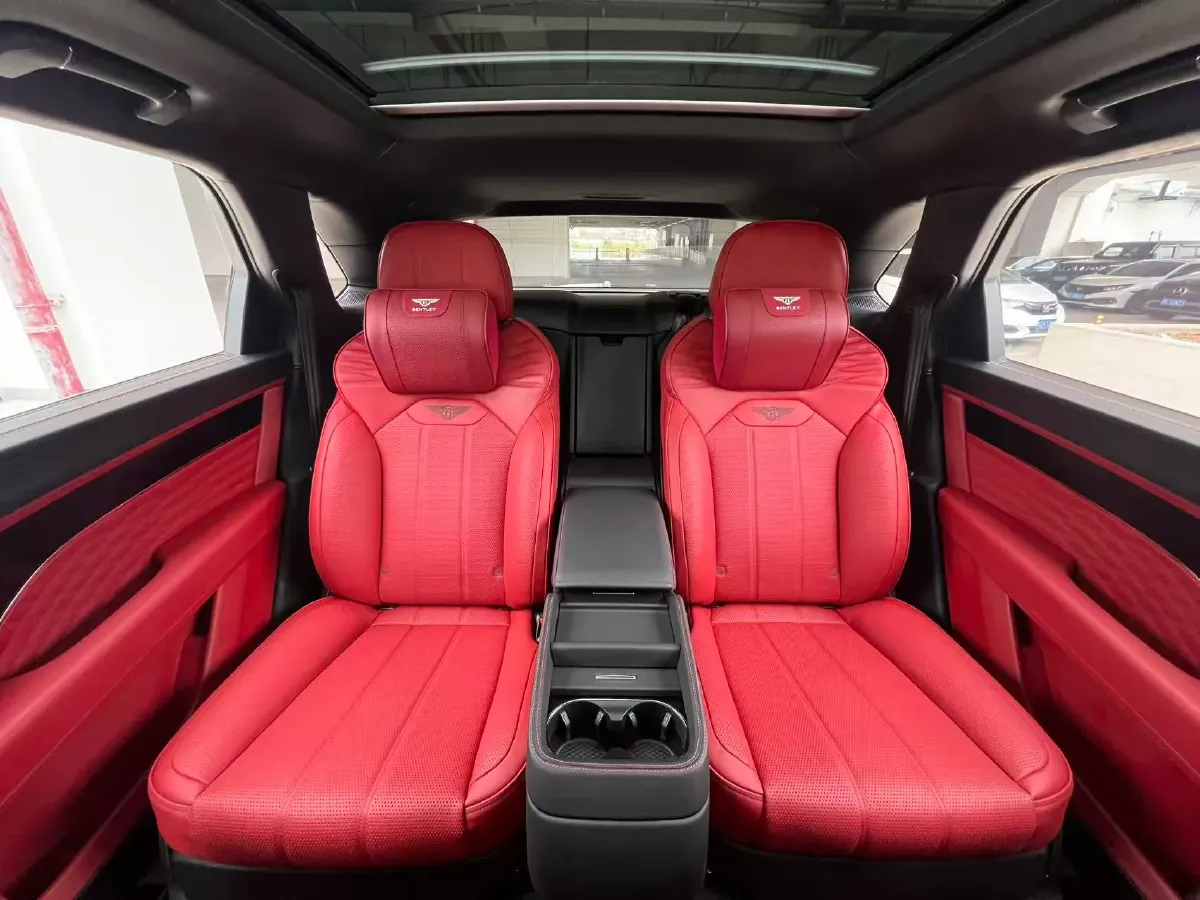 2023 Bentley Bentayga 4.0T 550HP V8 8AT,autocango,china used car exporter,china ev exporter,chinese used car exporter,chinese used ev exporter