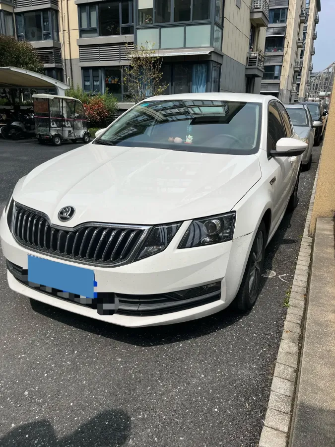 2020 Skoda Octavia 1.5L 113HP L4 6AT,autocango,china used car exporter,china ev exporter,chinese used car exporter,chinese used ev exporter
