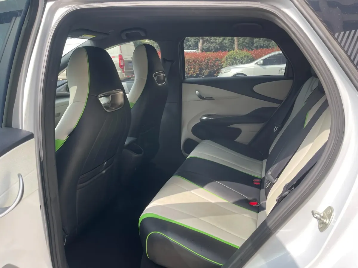 2021 Ford Escort 1.5L 122HP L3 6AT,autocango,china used car exporter,china ev exporter,chinese used car exporter,chinese used ev exporter