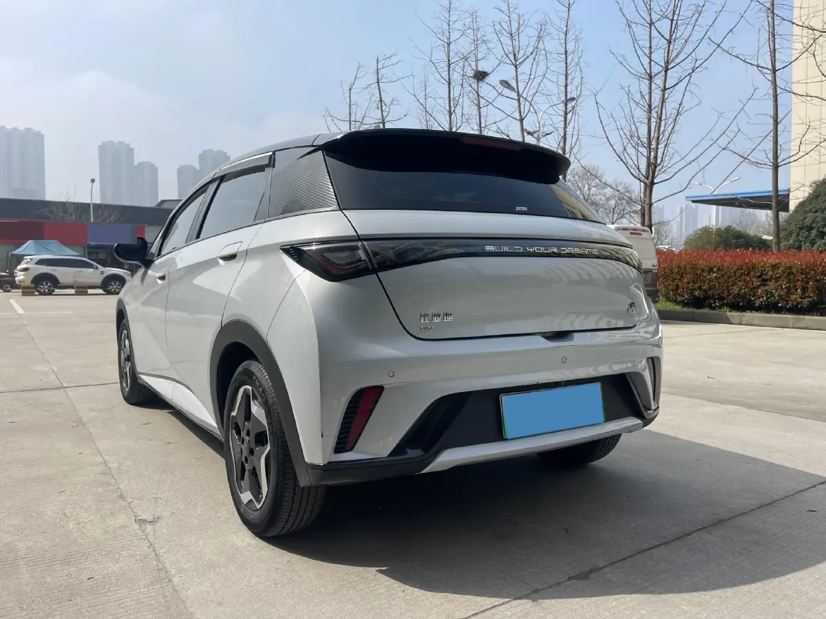 2021 Ford Escort 1.5L 122HP L3 6AT,autocango,china used car exporter,china ev exporter,chinese used car exporter,chinese used ev exporter