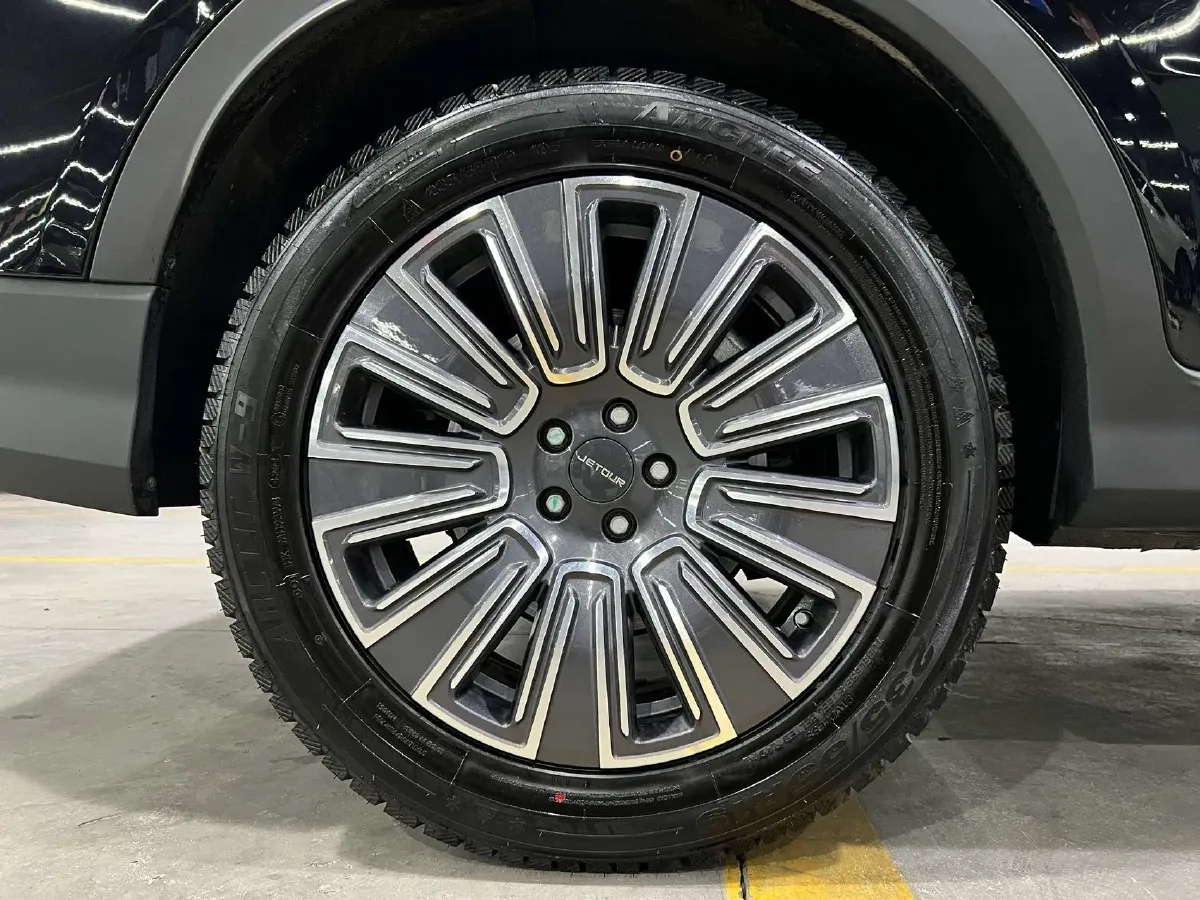 2025 Jetour X70 Plus 1.5T 156HP L4 6DCT,autocango,china used car exporter,china ev exporter,chinese used car exporter,chinese used ev exporter