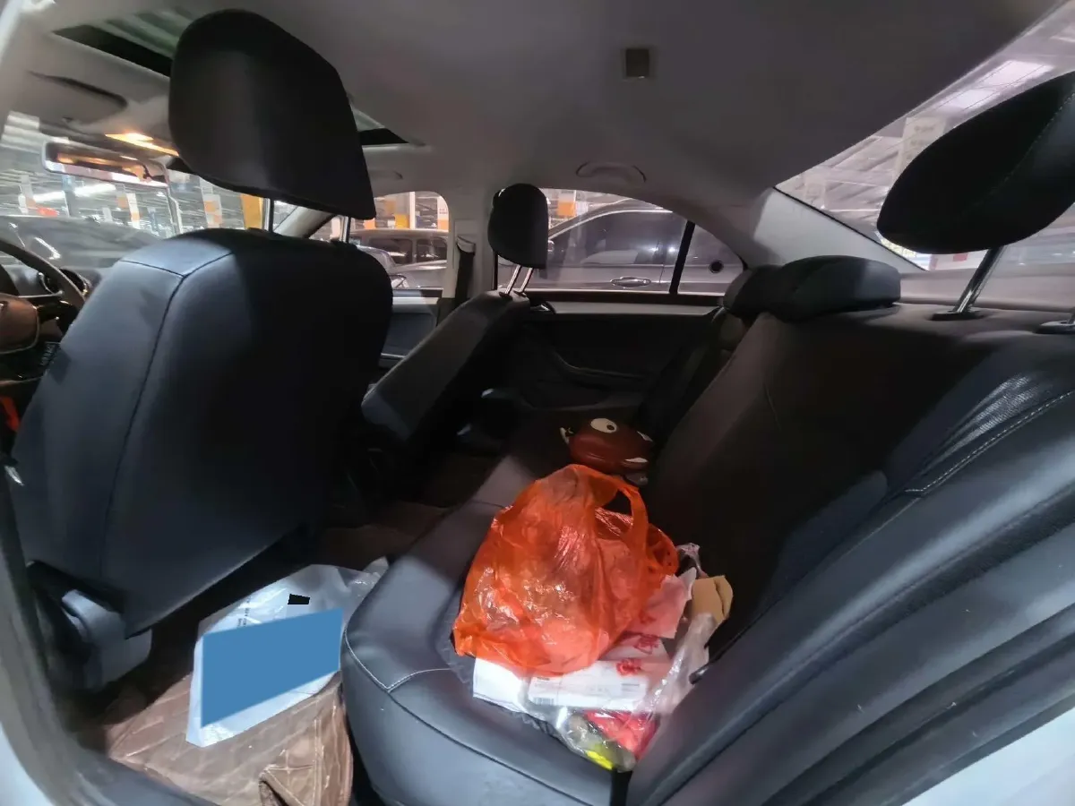 2019 Jetta VA3 1.5L 112HP L4 5MT,autocango,china used car exporter,china ev exporter,chinese used car exporter,chinese used ev exporter