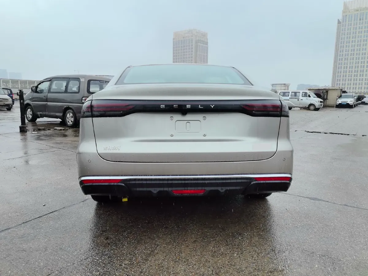 2025 Geely Galaxy A7 1.5L 112HP L4 1DHT PHEV,autocango,china used car exporter,china ev exporter,chinese used car exporter,chinese used ev exporter