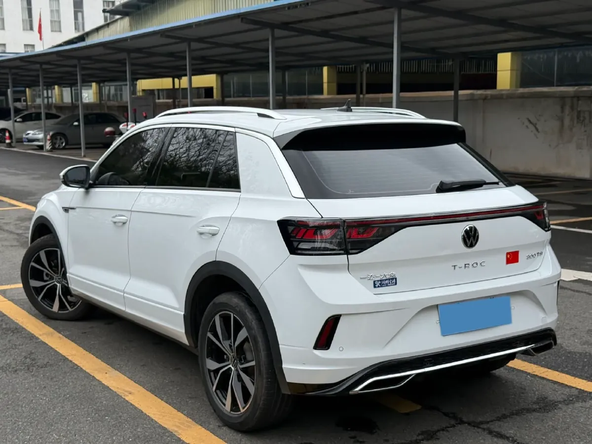 2024 Volkswagen T-Roc 1.5T 160HP L4 7DCT,autocango,china used car exporter,china ev exporter,chinese used car exporter,chinese used ev exporter
