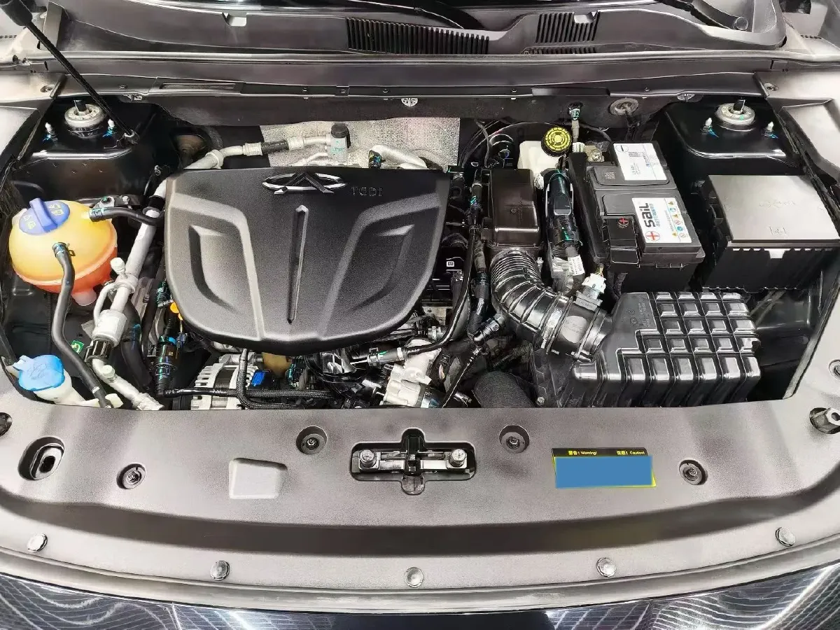 2021 Chery Tiggo 8 Plus 1.6T 197HP L4 7DCT,autocango,china used car exporter,china ev exporter,chinese used car exporter,chinese used ev exporter