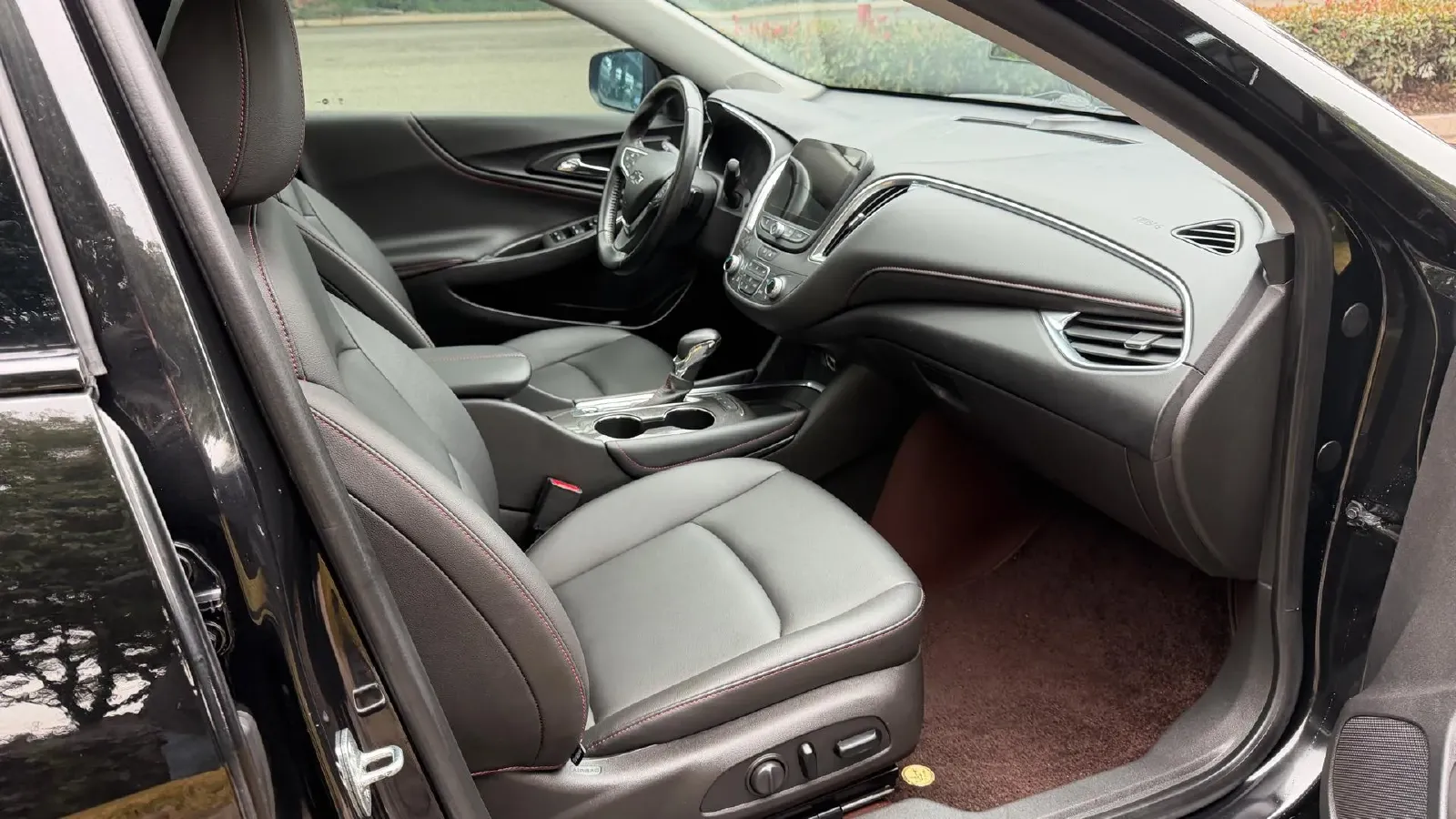 2021 Chevrolet Malibu XL 2.0T 237HP L4 9AT,autocango,china used car exporter,china ev exporter,chinese used car exporter,chinese used ev exporter