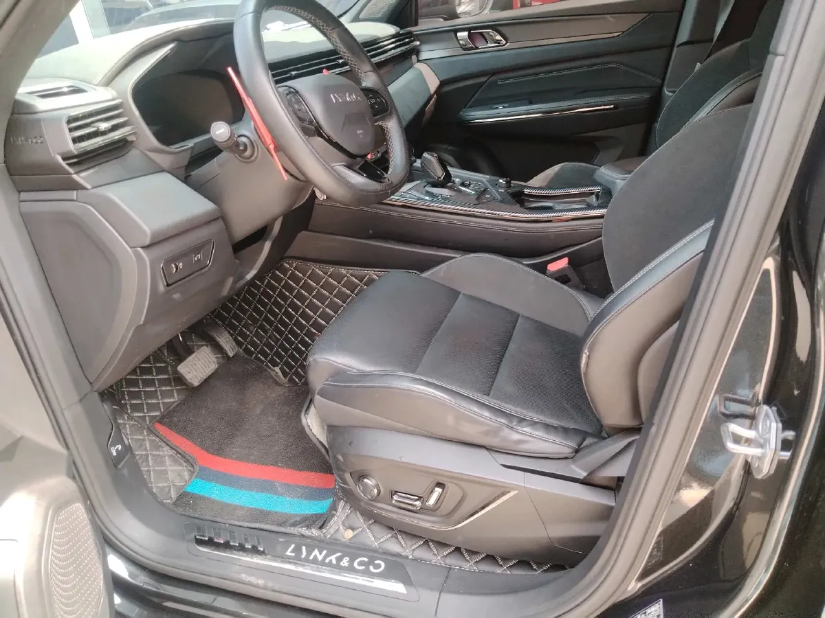 2021 LYNK&CO 01 2.0T 254HP L4 8AT,autocango,china used car exporter,china ev exporter,chinese used car exporter,chinese used ev exporter