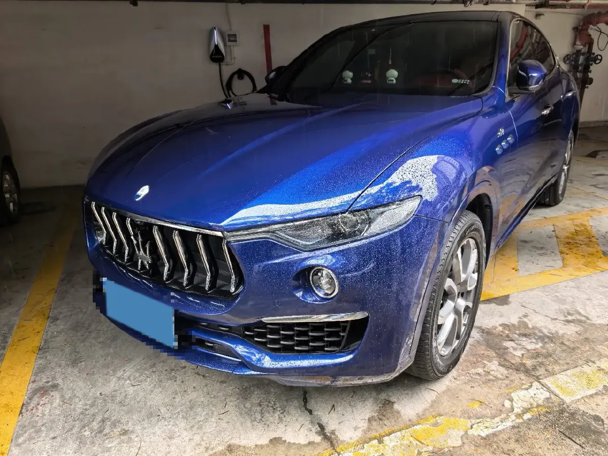 2022 Maserati Levante 2.0T 330HP L4 8AT,autocango,china used car exporter,china ev exporter,chinese used car exporter,chinese used ev exporter