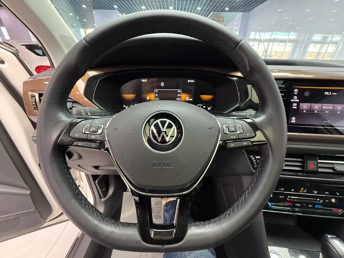 2022 Volkswagen Tharu 1.4T 150HP L4 7DCT,autocango,china used car exporter,china ev exporter,chinese used car exporter,chinese used ev exporter