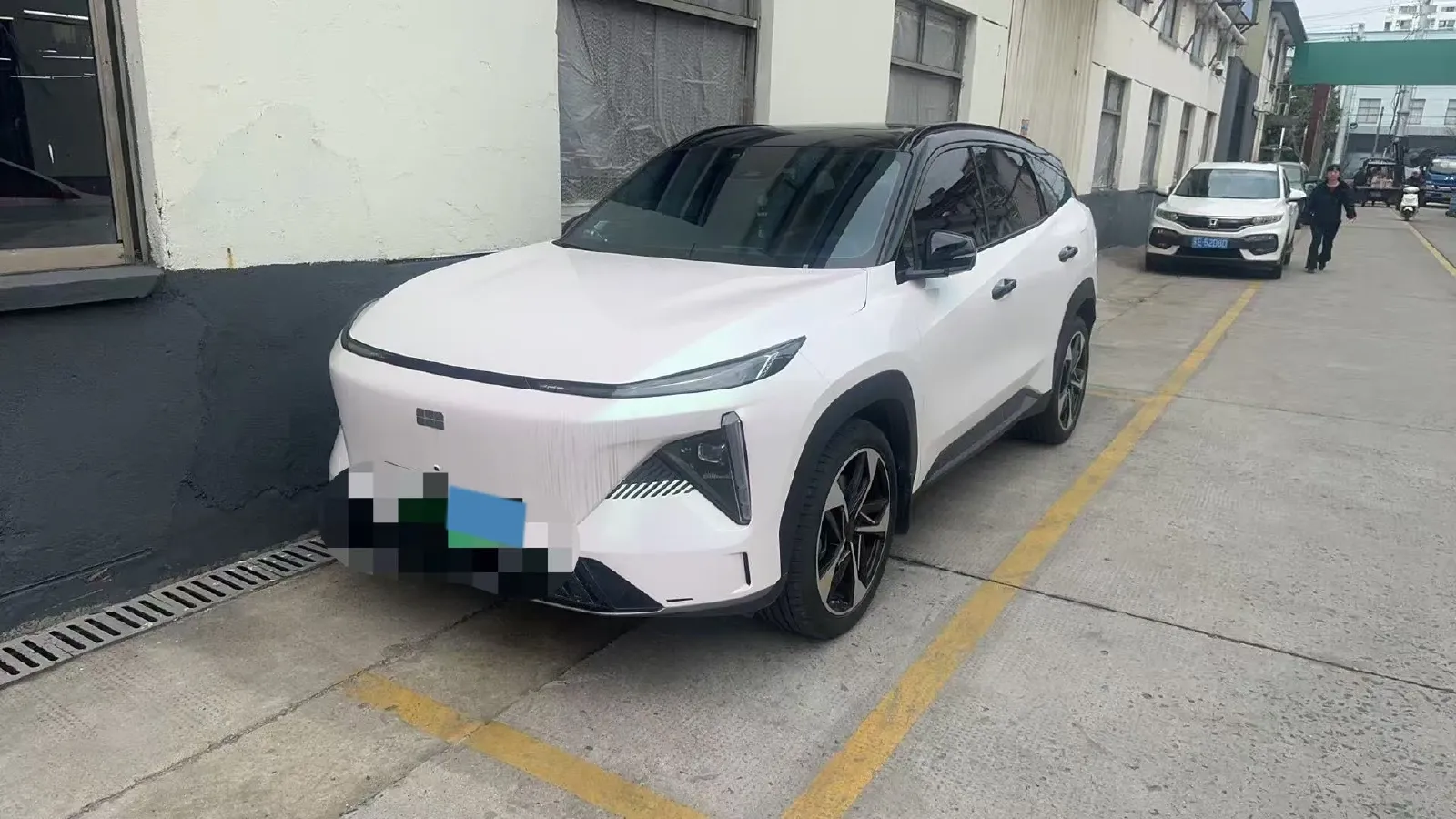 2023 Geely Galaxy L7 1.5T 163HP L4 3DHT PHEV 18.7KWH,autocango,china used car exporter,china ev exporter,chinese used car exporter,chinese used ev exporter