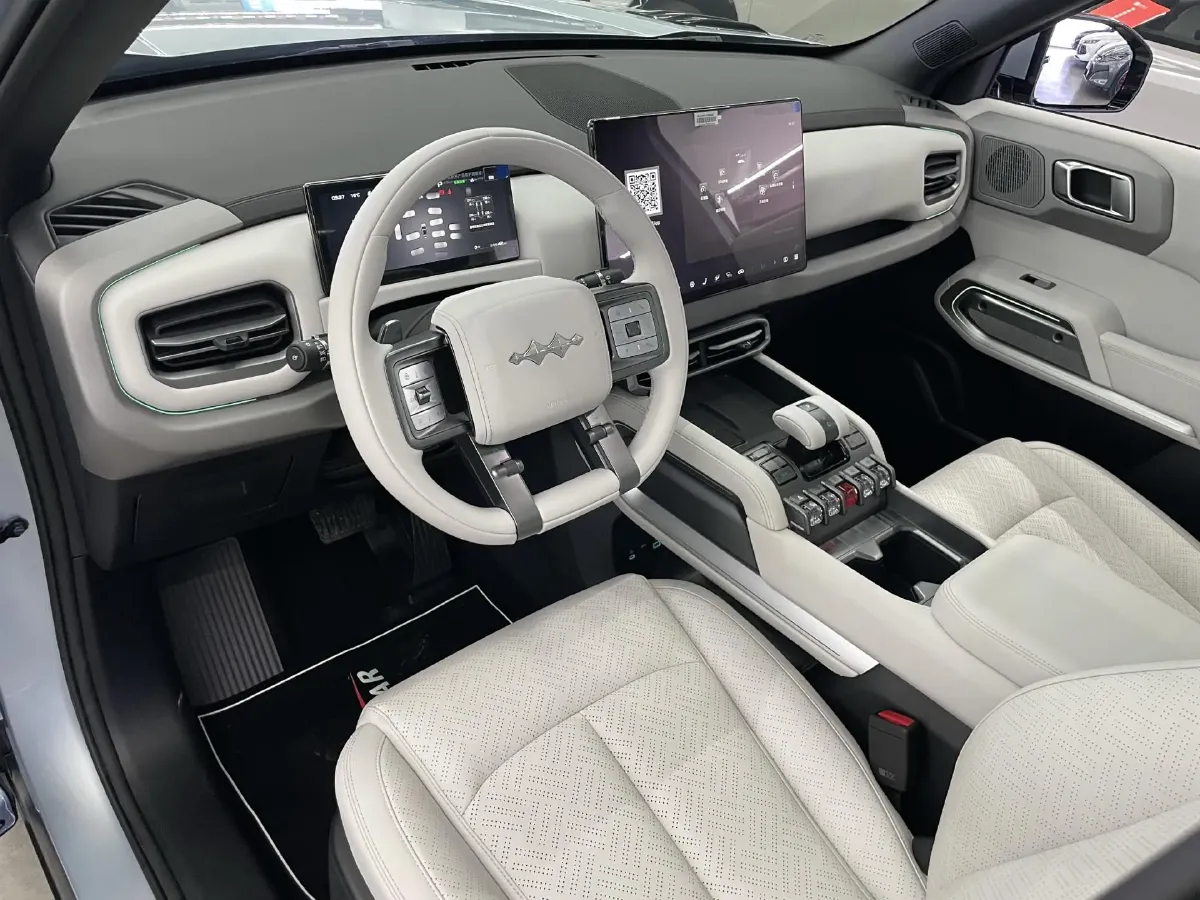 2025 FangChengBao Tai 3 BEV,autocango,china used car exporter,china ev exporter,chinese used car exporter,chinese used ev exporter