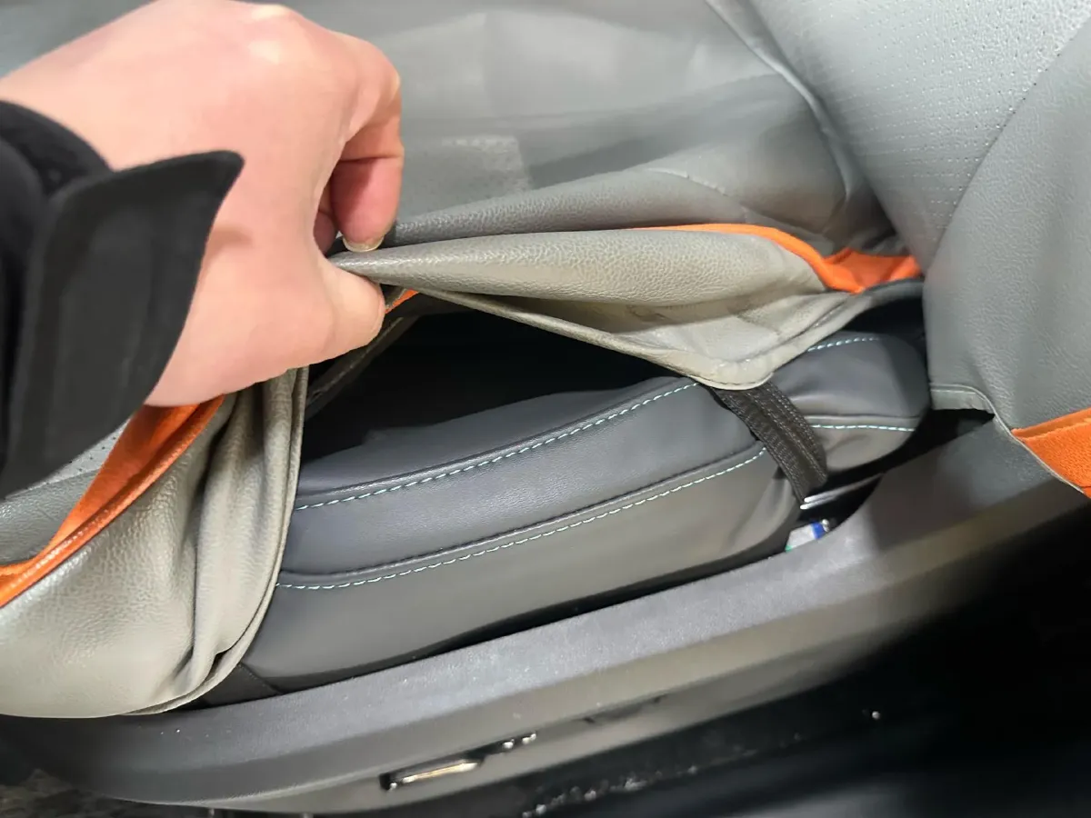 2024 ChangAn UNI-Z 1.5L 98HP L4 E-CVT PHEV 18.4KWH,autocango,china used car exporter,china ev exporter,chinese used car exporter,chinese used ev exporter