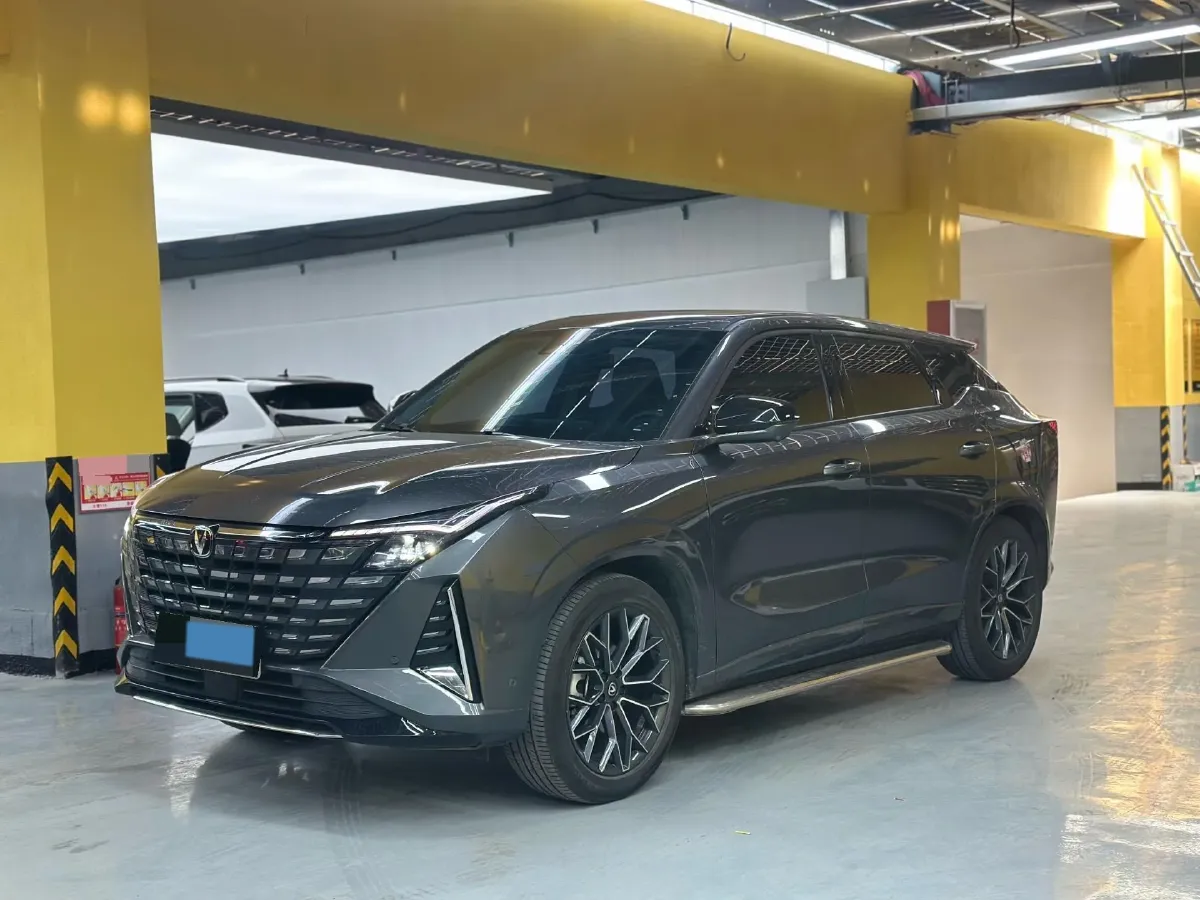 2024 ChangAn UNI-Z 1.5L 98HP L4 E-CVT PHEV 18.4KWH,autocango,china used car exporter,china ev exporter,chinese used car exporter,chinese used ev exporter