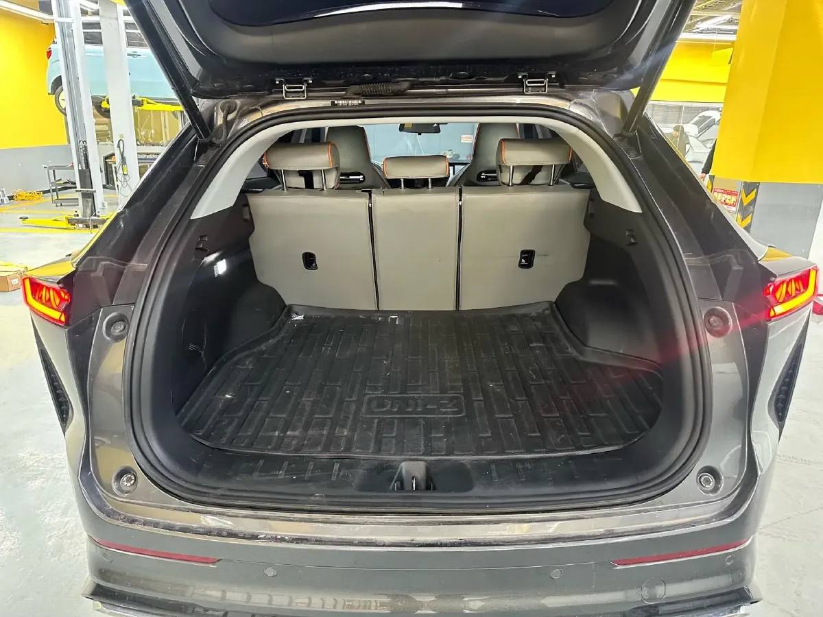 2024 ChangAn UNI-Z 1.5L 98HP L4 E-CVT PHEV 18.4KWH,autocango,china used car exporter,china ev exporter,chinese used car exporter,chinese used ev exporter