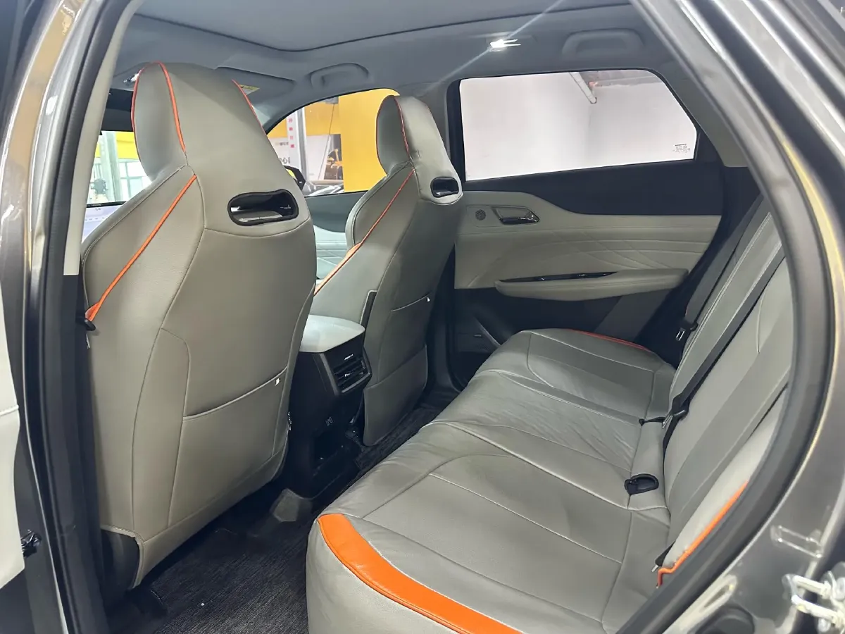 2024 ChangAn UNI-Z 1.5L 98HP L4 E-CVT PHEV 18.4KWH,autocango,china used car exporter,china ev exporter,chinese used car exporter,chinese used ev exporter