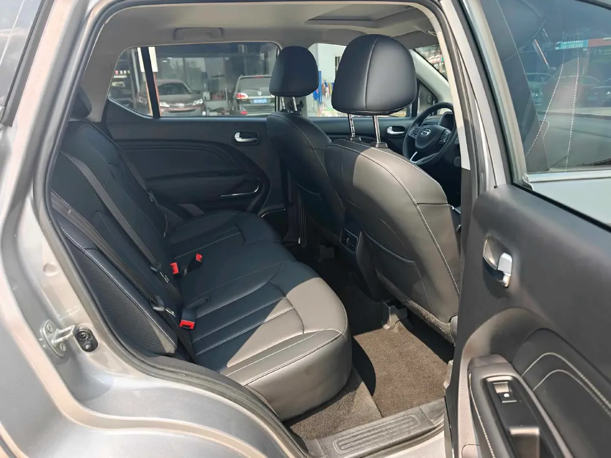 2021 GAC Trumpchi GS3 1.5T 169HP L4 6AT,autocango,china used car exporter,china ev exporter,chinese used car exporter,chinese used ev exporter