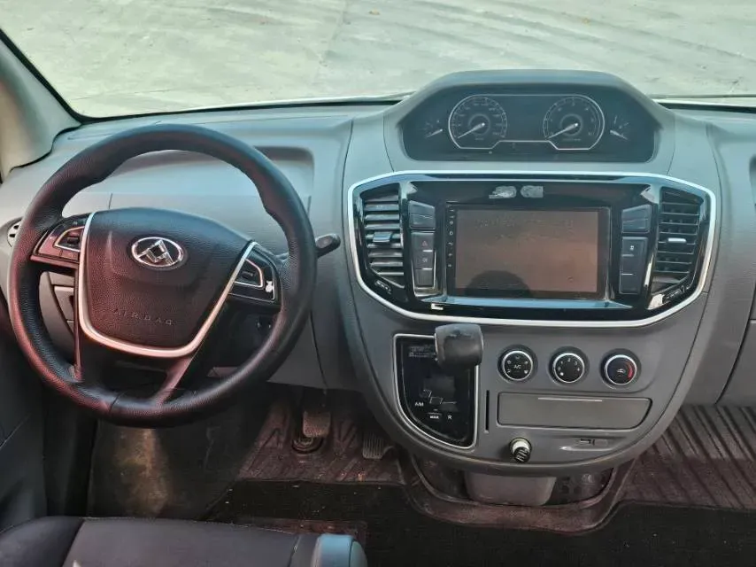 2018 DongFeng DFAC YuFeng 2.5T 136HP L4 6MT,autocango,china used car exporter,china ev exporter,chinese used car exporter,chinese used ev exporter