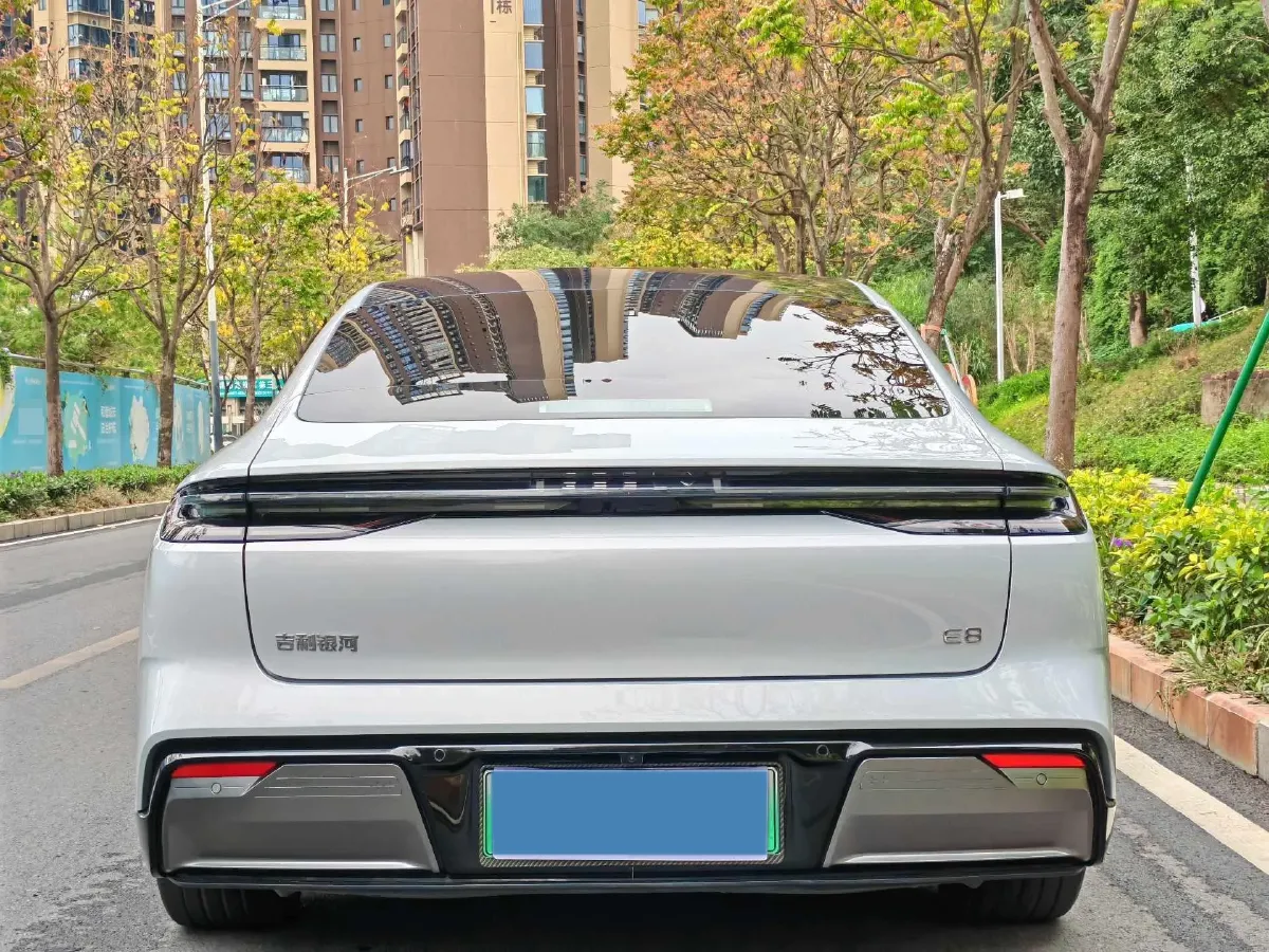 2024 Geely Galaxy E8 BEV 76KWH,autocango,china used car exporter,china ev exporter,chinese used car exporter,chinese used ev exporter