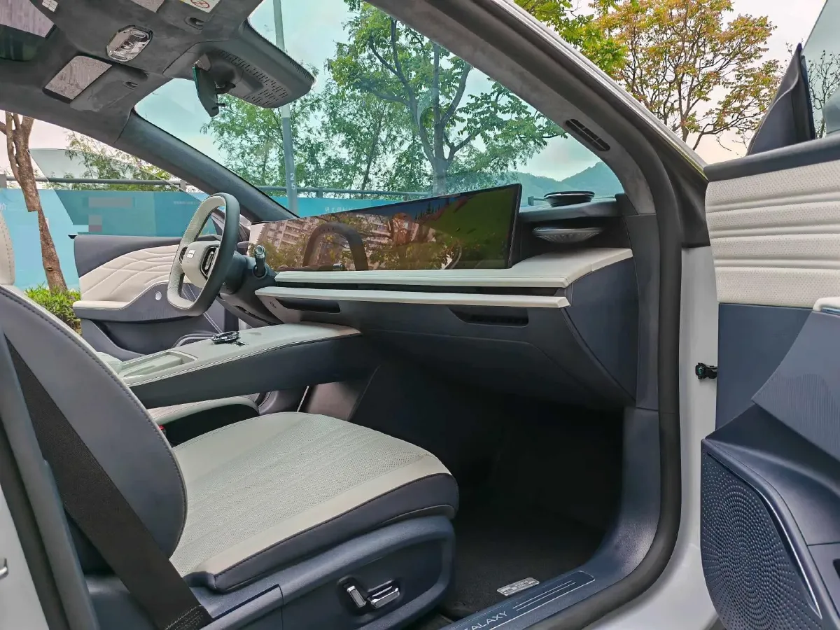 2024 Geely Galaxy E8 BEV 76KWH,autocango,china used car exporter,china ev exporter,chinese used car exporter,chinese used ev exporter