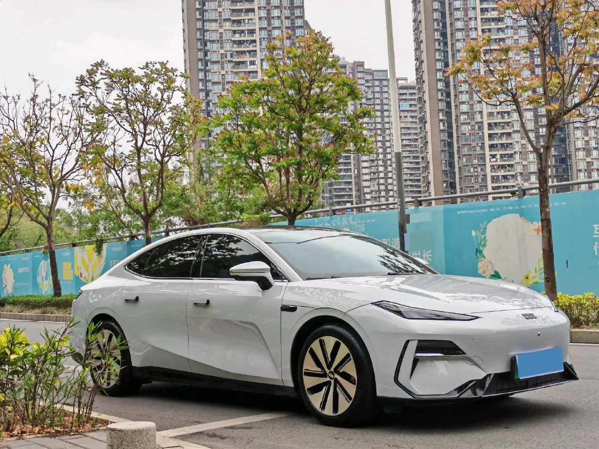 2024 Geely Galaxy E8 BEV 76KWH,autocango,china used car exporter,china ev exporter,chinese used car exporter,chinese used ev exporter