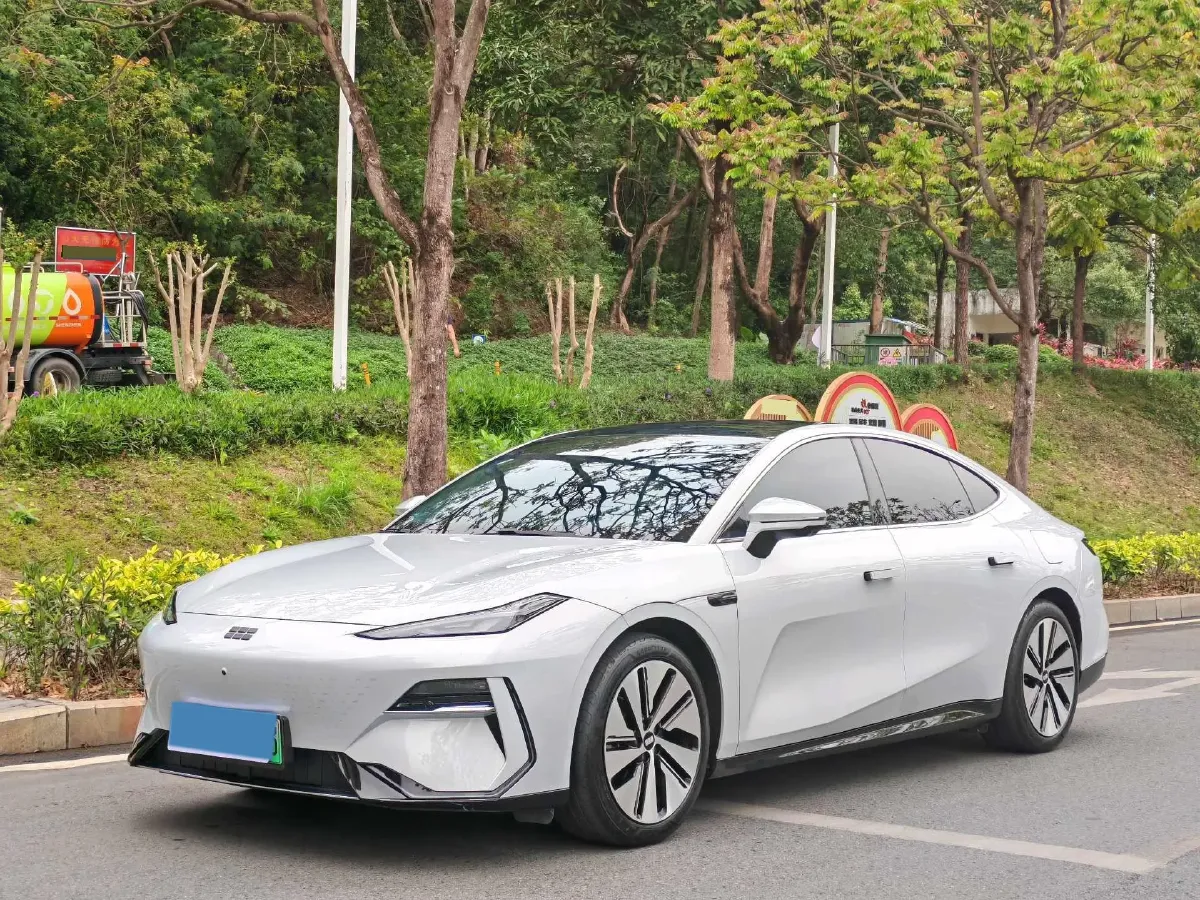 2024 Geely Galaxy E8 BEV 76KWH,autocango,china used car exporter,china ev exporter,chinese used car exporter,chinese used ev exporter