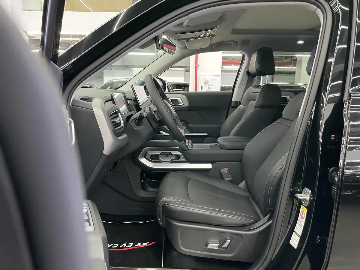 2025 FangChengBao Tai 3 BEV,autocango,china used car exporter,china ev exporter,chinese used car exporter,chinese used ev exporter