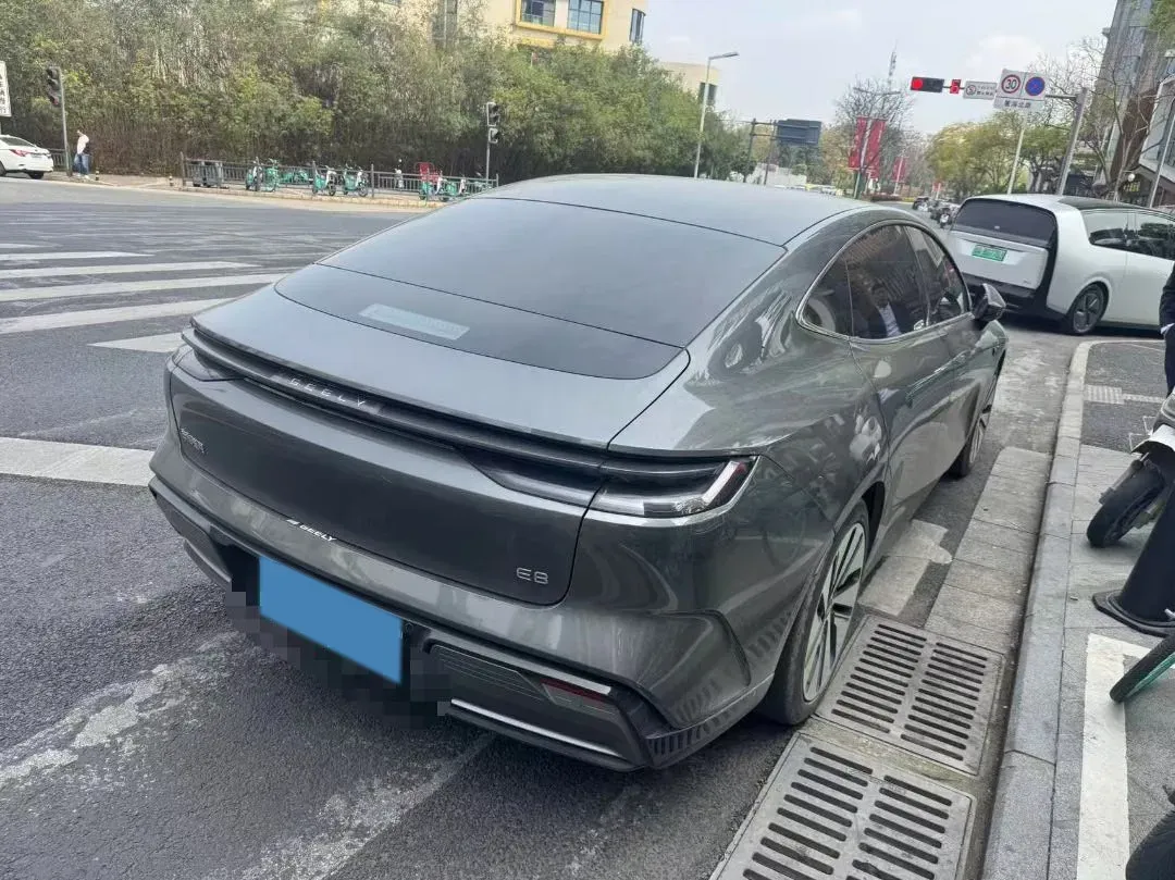 2024 Geely Galaxy E8 BEV 76KWH,autocango,china used car exporter,china ev exporter,chinese used car exporter,chinese used ev exporter