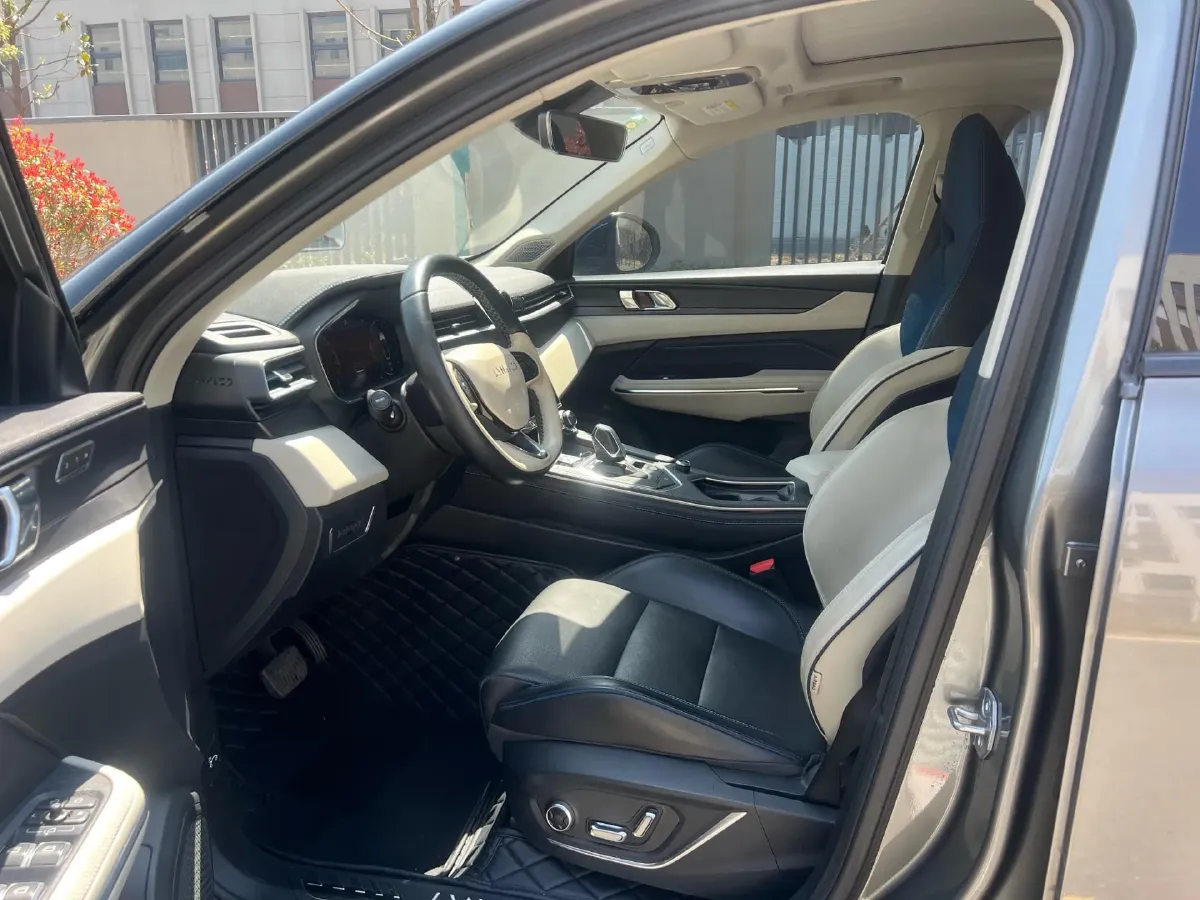 2021 LYNK&CO 01 2.0T 218HP L4 8AT,autocango,china used car exporter,china ev exporter,chinese used car exporter,chinese used ev exporter