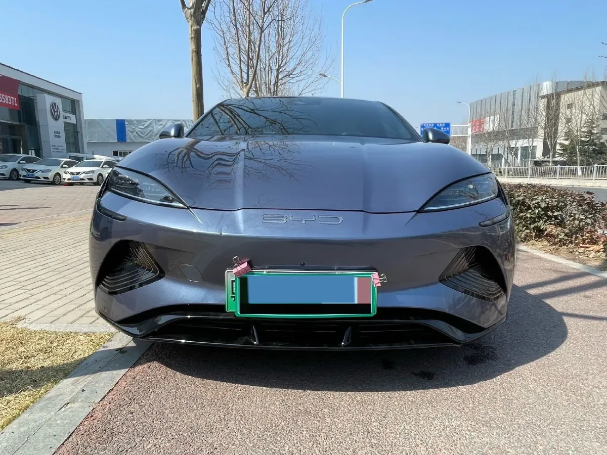 2022 AITO AITO M5 Range Extended 125HP REEV 40KWH,autocango,china used car exporter,china ev exporter,chinese used car exporter,chinese used ev exporter