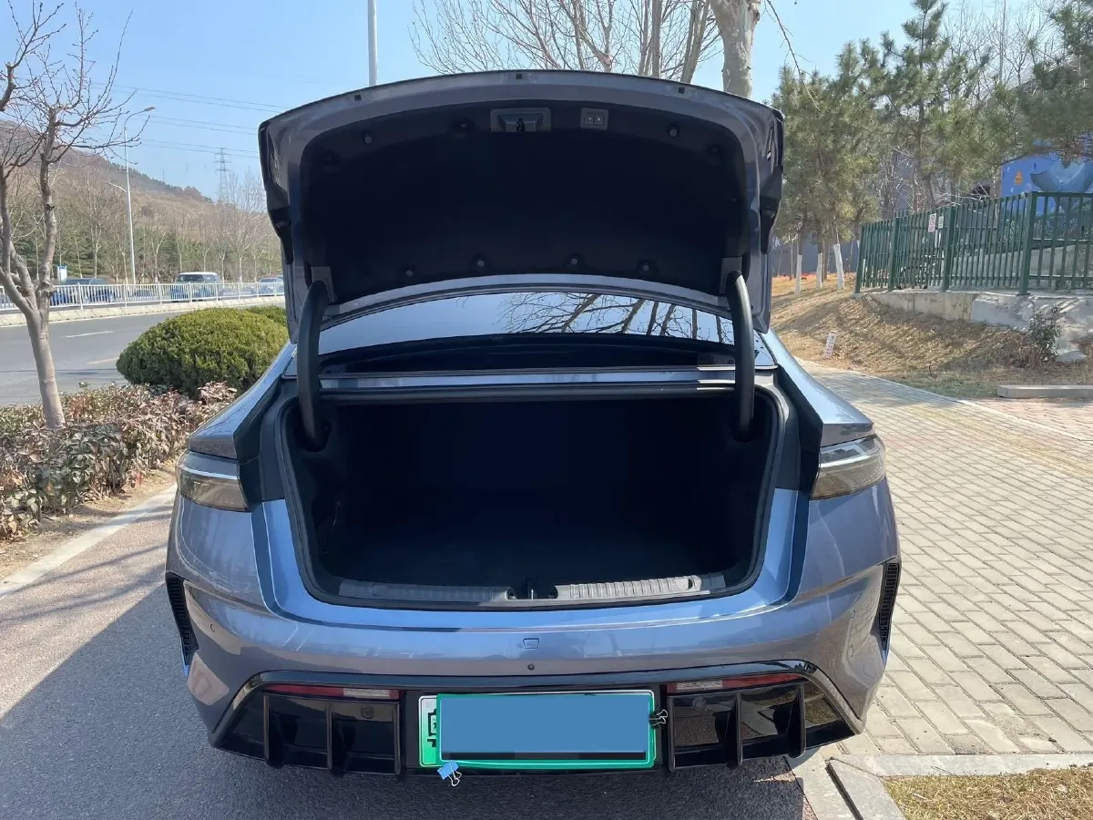 2022 AITO AITO M5 Range Extended 125HP REEV 40KWH,autocango,china used car exporter,china ev exporter,chinese used car exporter,chinese used ev exporter