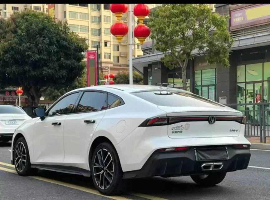 2023 ChangAn UNI-V iDD 1.5T 170HP L4 6TCT PHEV 18.4KWH,autocango,china used car exporter,china ev exporter,chinese used car exporter,chinese used ev exporter