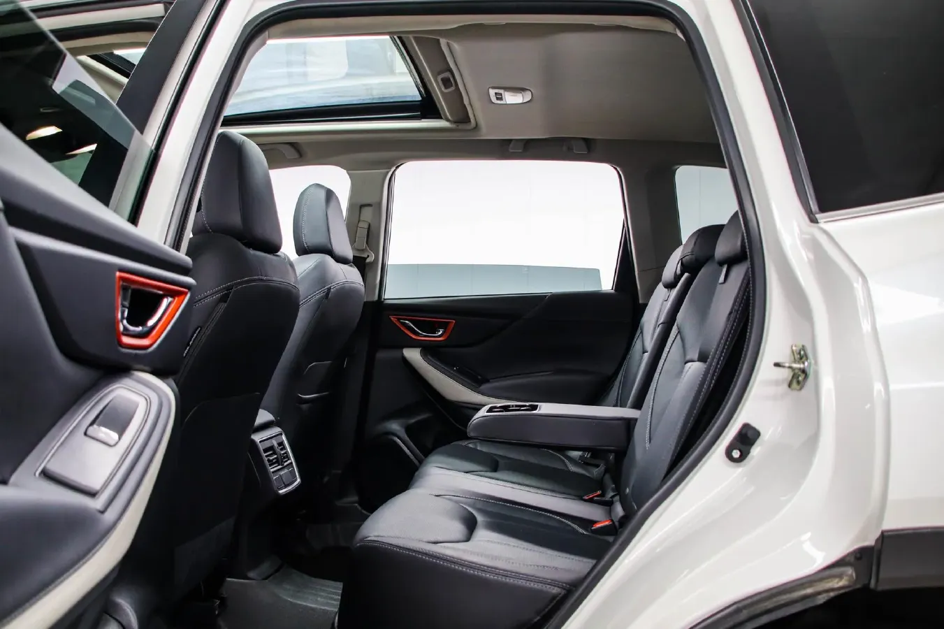 2022 Subaru Forester 2.0L 154HP H4 CVT,autocango,china used car exporter,china ev exporter,chinese used car exporter,chinese used ev exporter