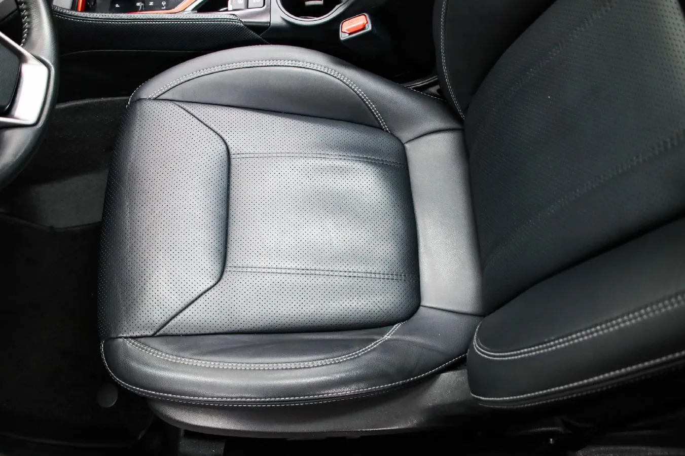 2022 Subaru Forester 2.0L 154HP H4 CVT,autocango,china used car exporter,china ev exporter,chinese used car exporter,chinese used ev exporter