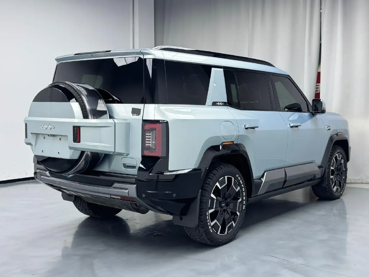 2025 FangChengBao Bao 8 2.0T 245HP L4 E-CVT PHEV 36.8KWH,autocango,china used car exporter,china ev exporter,chinese used car exporter,chinese used ev exporter