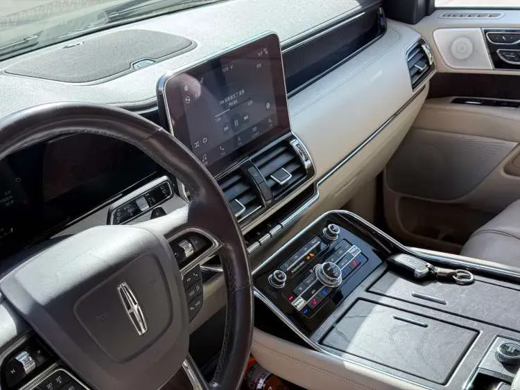 2018 Lincoln Navigator 3.5T 415HP V6 10AT,autocango,china used car exporter,china ev exporter,chinese used car exporter,chinese used ev exporter