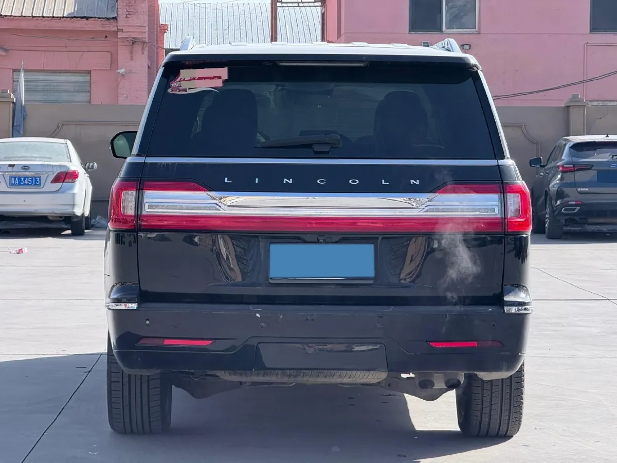 2018 Lincoln Navigator 3.5T 415HP V6 10AT,autocango,china used car exporter,china ev exporter,chinese used car exporter,chinese used ev exporter