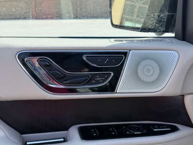 2018 Lincoln Navigator 3.5T 415HP V6 10AT,autocango,china used car exporter,china ev exporter,chinese used car exporter,chinese used ev exporter