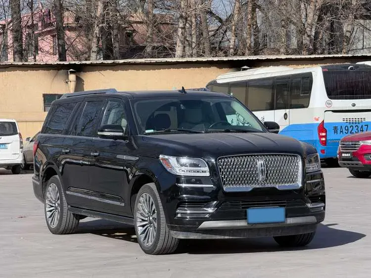 2018 Lincoln Navigator 3.5T 415HP V6 10AT,autocango,china used car exporter,china ev exporter,chinese used car exporter,chinese used ev exporter