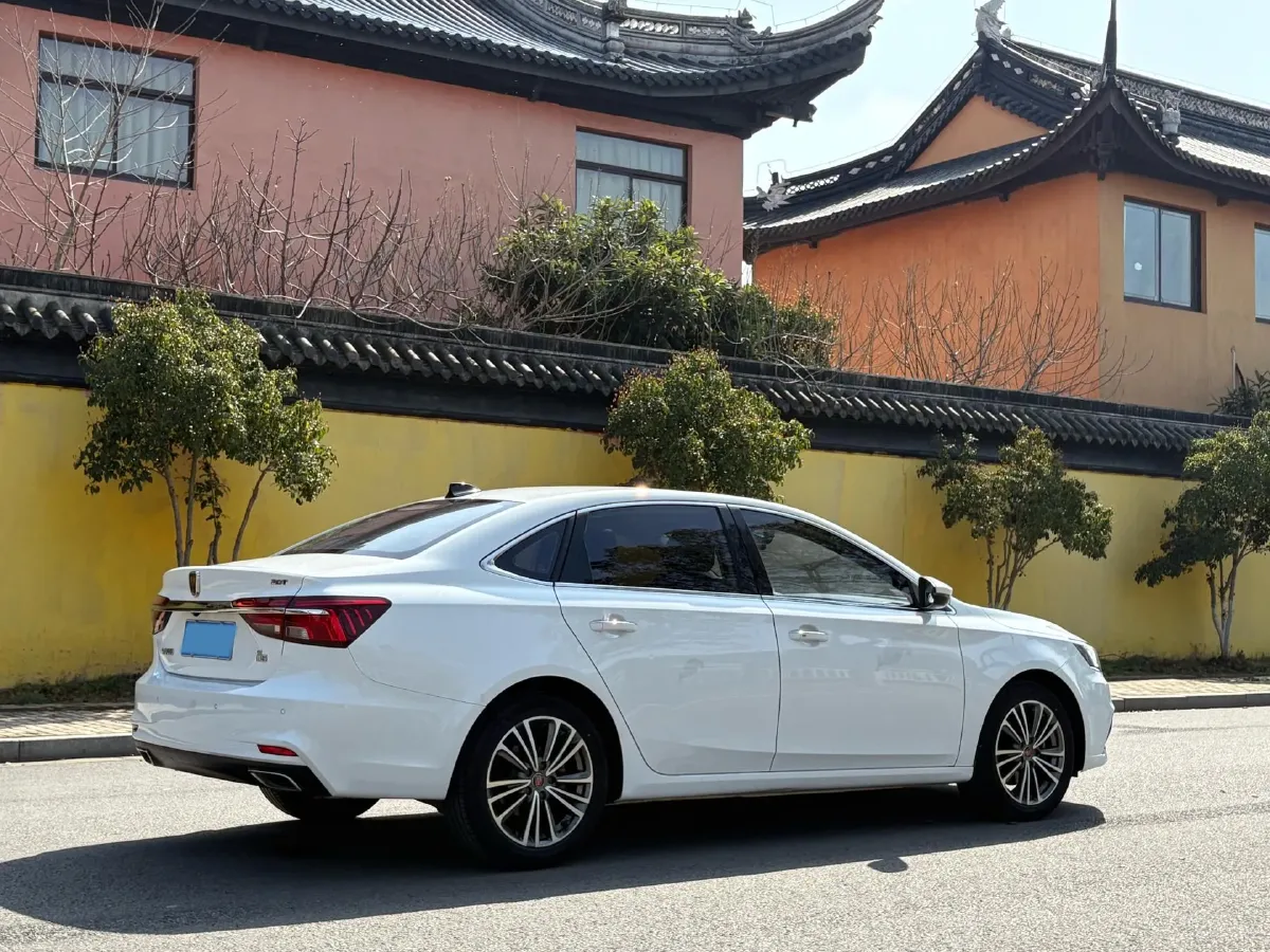 2019 Roewe i6 1.5T 169HP L4 7DCT,autocango,china used car exporter,china ev exporter,chinese used car exporter,chinese used ev exporter