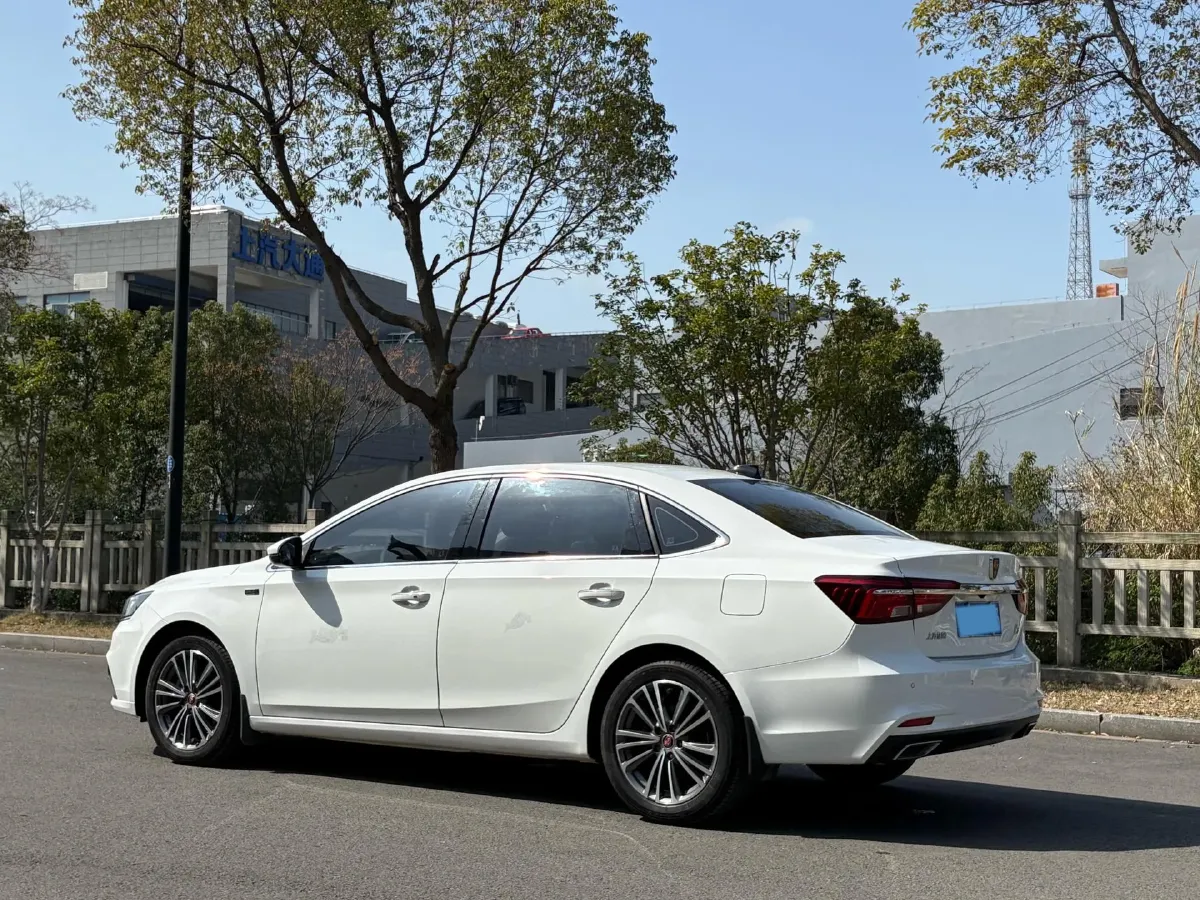 2019 Roewe i6 1.5T 169HP L4 7DCT,autocango,china used car exporter,china ev exporter,chinese used car exporter,chinese used ev exporter