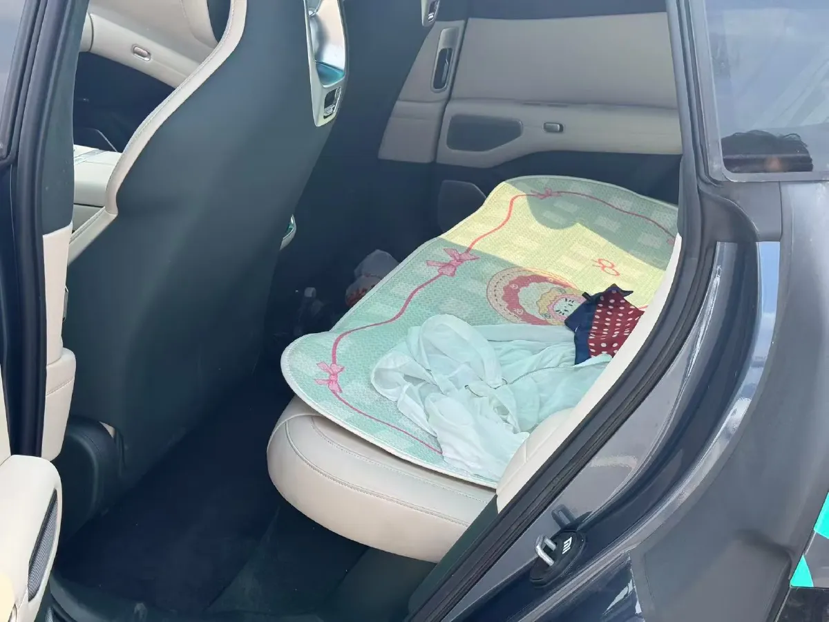 2025 MI YU7 BEV 101.7KWH,autocango,china used car exporter,china ev exporter,chinese used car exporter,chinese used ev exporter