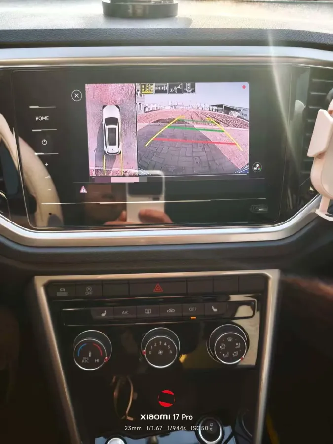 2022 Volkswagen T-Roc 1.4T 150HP L4 7DCT,autocango,china used car exporter,china ev exporter,chinese used car exporter,chinese used ev exporter