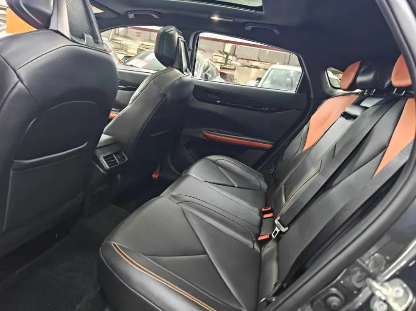 2022 ChangAn UNI-V 1.5T 188HP L4 7DCT,autocango,china used car exporter,china ev exporter,chinese used car exporter,chinese used ev exporter