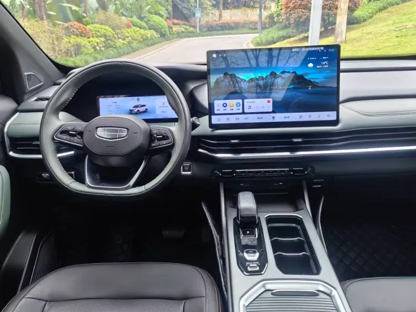 2024 Geely Okavango L 2.0T 218HP L4 7DCT,autocango,china used car exporter,china ev exporter,chinese used car exporter,chinese used ev exporter