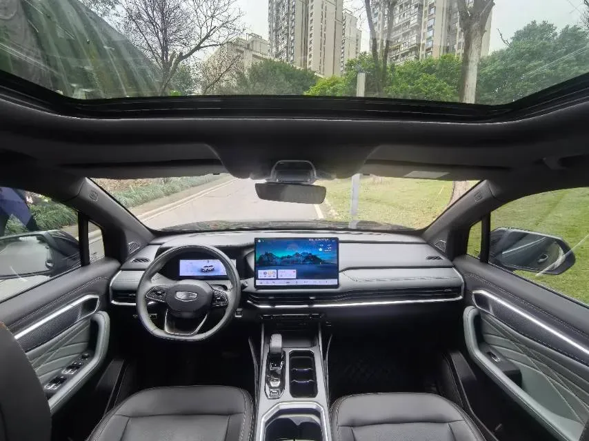 2024 Geely Okavango L 2.0T 218HP L4 7DCT,autocango,china used car exporter,china ev exporter,chinese used car exporter,chinese used ev exporter