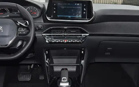 2022 Peugeot 2008 1.2T 136HP L3 6DCT,autocango,china used car exporter,china ev exporter,chinese used car exporter,chinese used ev exporter