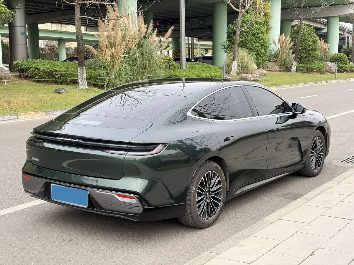 2025 Geely Galaxy Starshine 8 1.5L 112HP L4 1DHT PHEV,autocango,china used car exporter,china ev exporter,chinese used car exporter,chinese used ev exporter