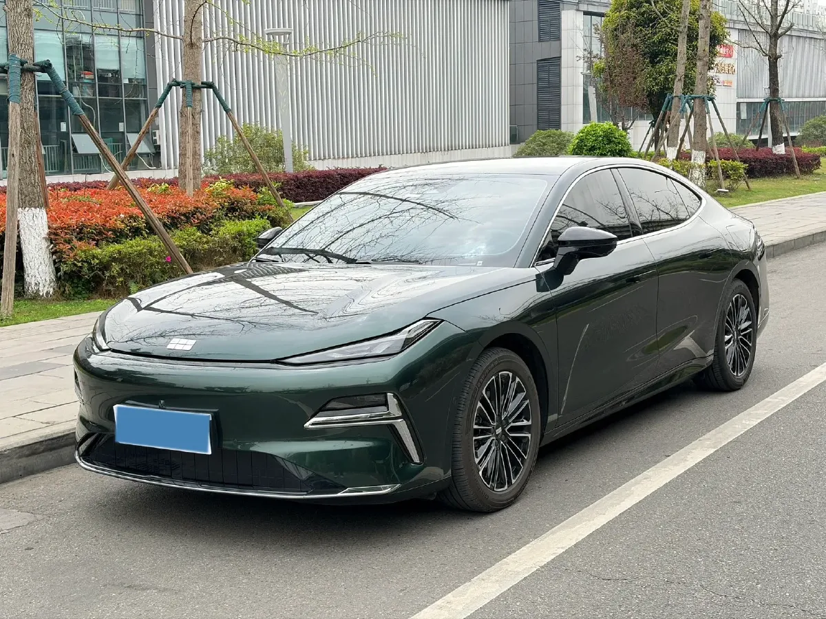 2025 Geely Galaxy Starshine 8 1.5L 112HP L4 1DHT PHEV,autocango,china used car exporter,china ev exporter,chinese used car exporter,chinese used ev exporter